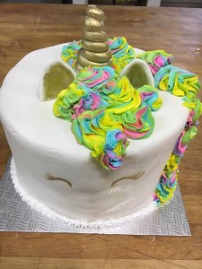Gâteau d'anniversaire en pouliche